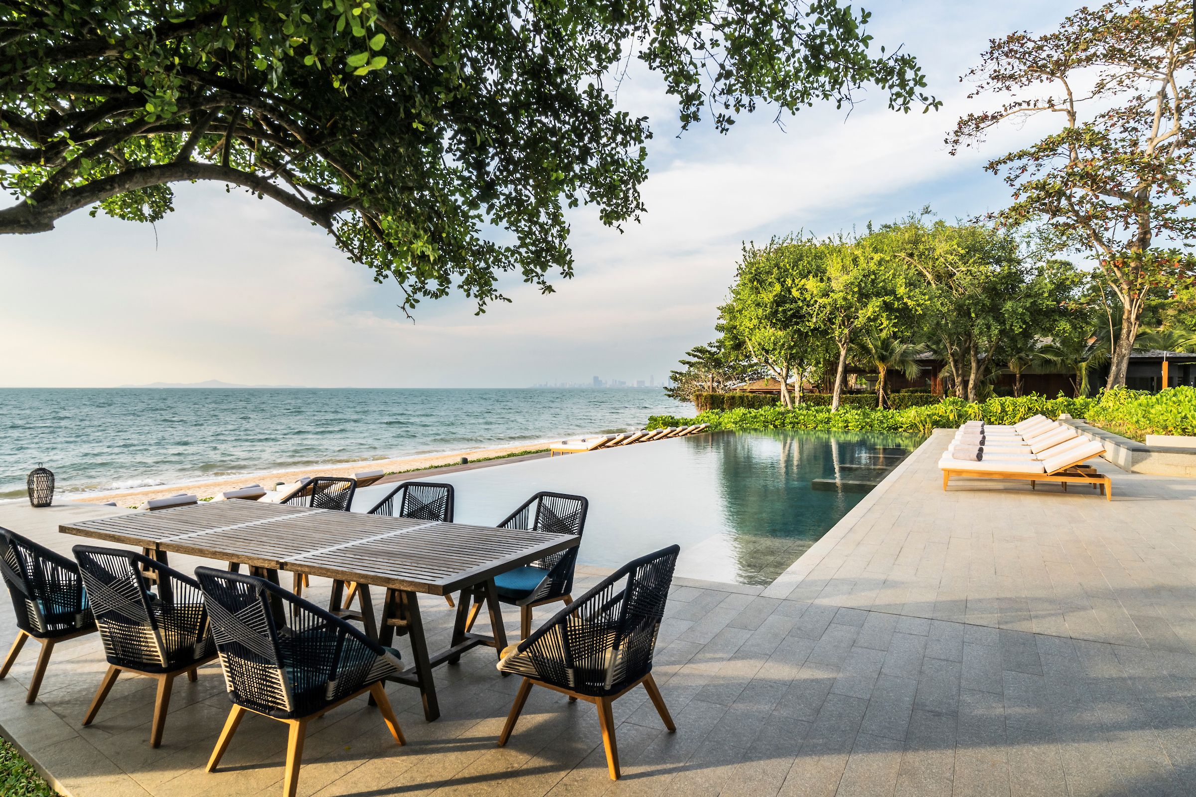 Andaz Pattaya Jomtien Beach Resort