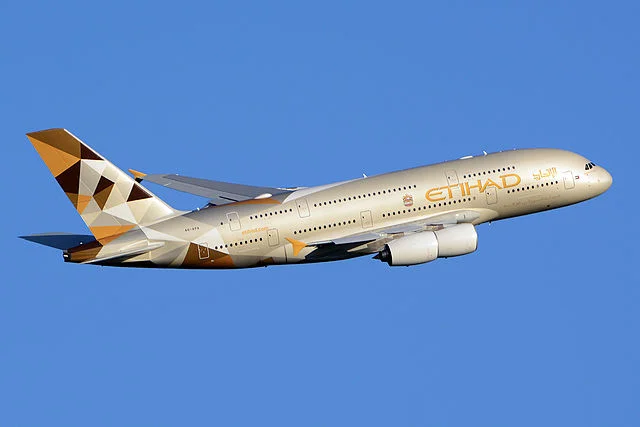 flights between Abu Dhabi and Guangzhou