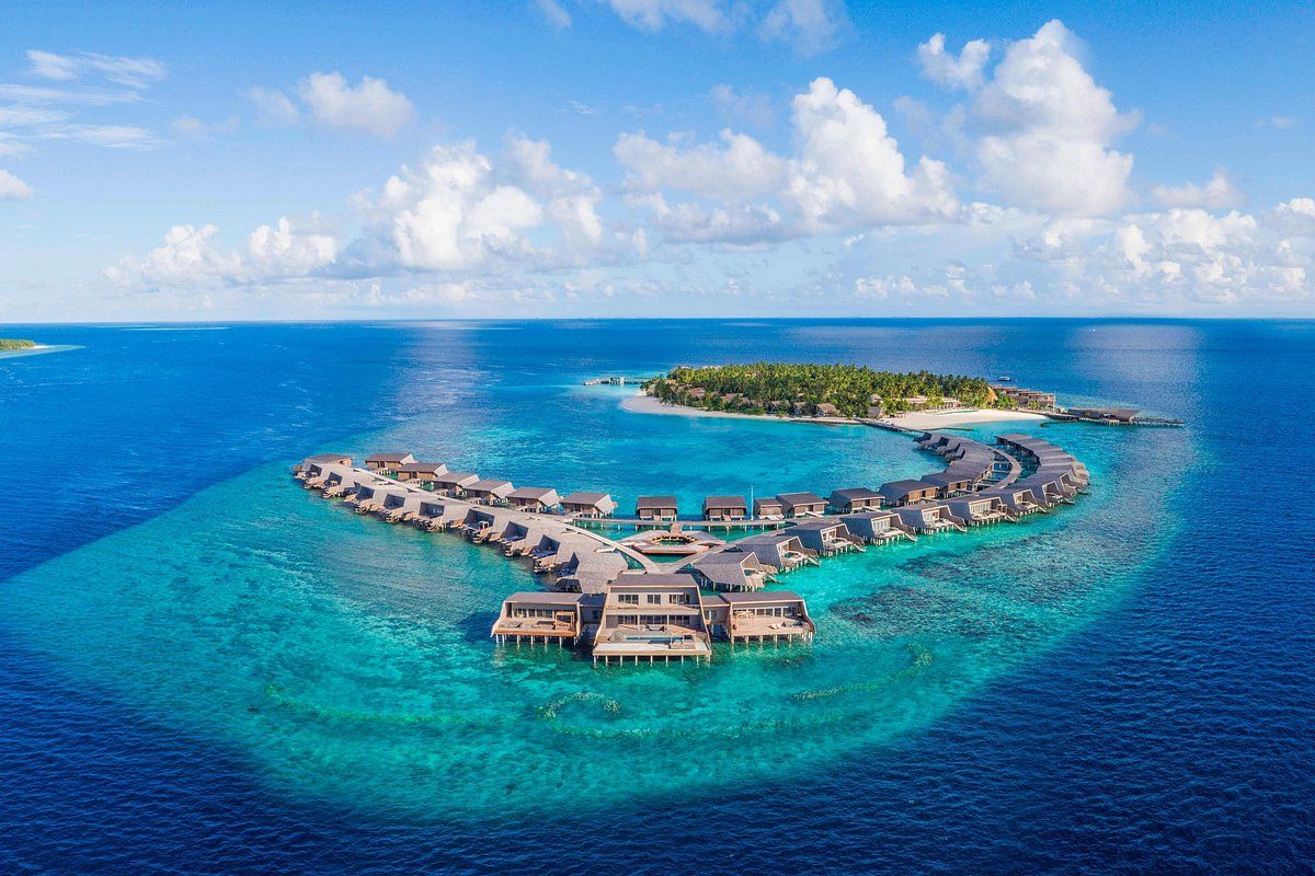 St Regis Maldives Vommuli Resort