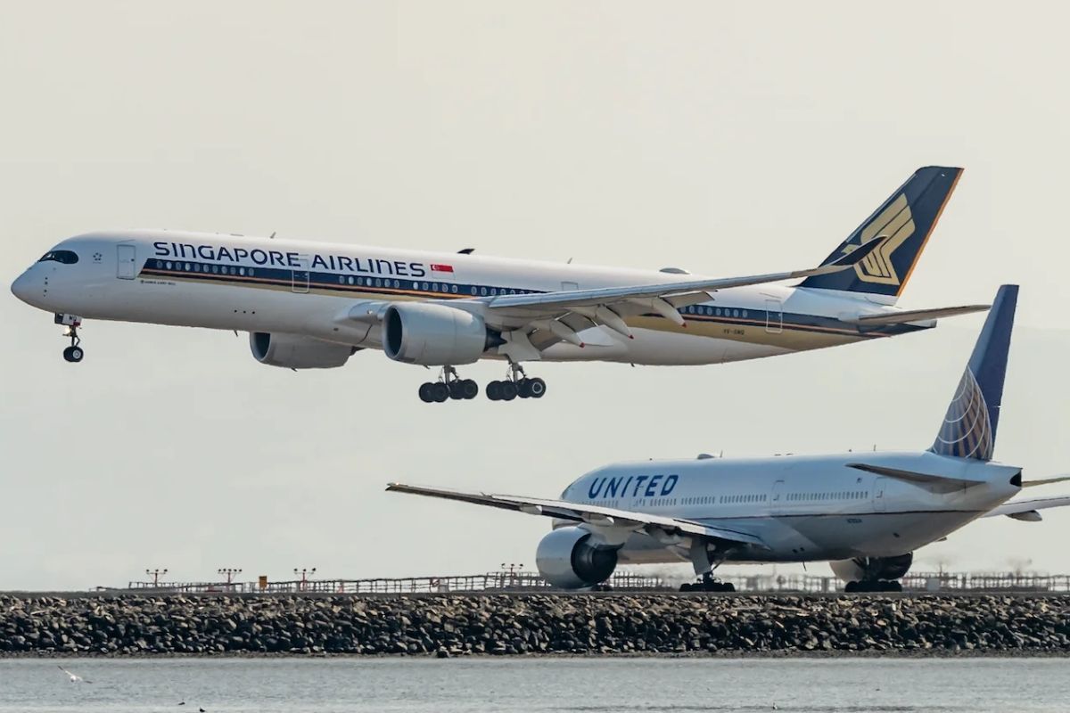 United Airlines and Singapore Airlines